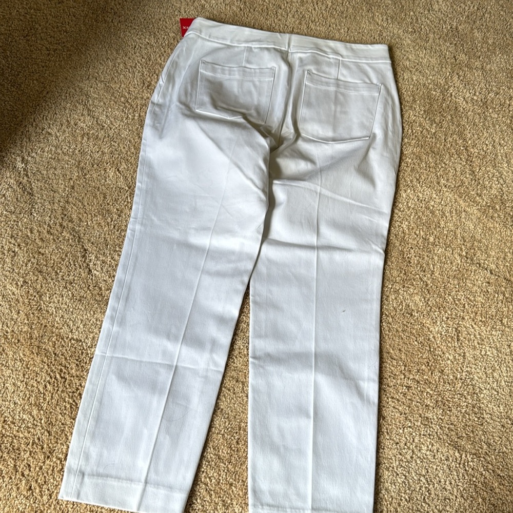 Spanx woman’s pants - Picture 5 of 7